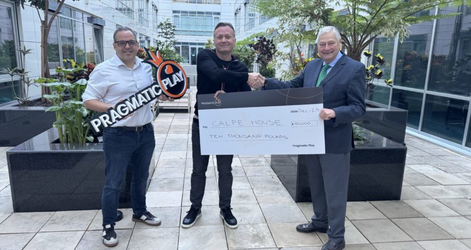 Julian Jarvis, CEO & Co-Founder of Pragmatic Play & Veridian (Gibraltar) Limited (centre), pictured with Albert A Poggio OBE GMH, Executive Chairman at Calpe House GA (right), and John Gordon, Director of Corporate Affairs at ARRISE (left).